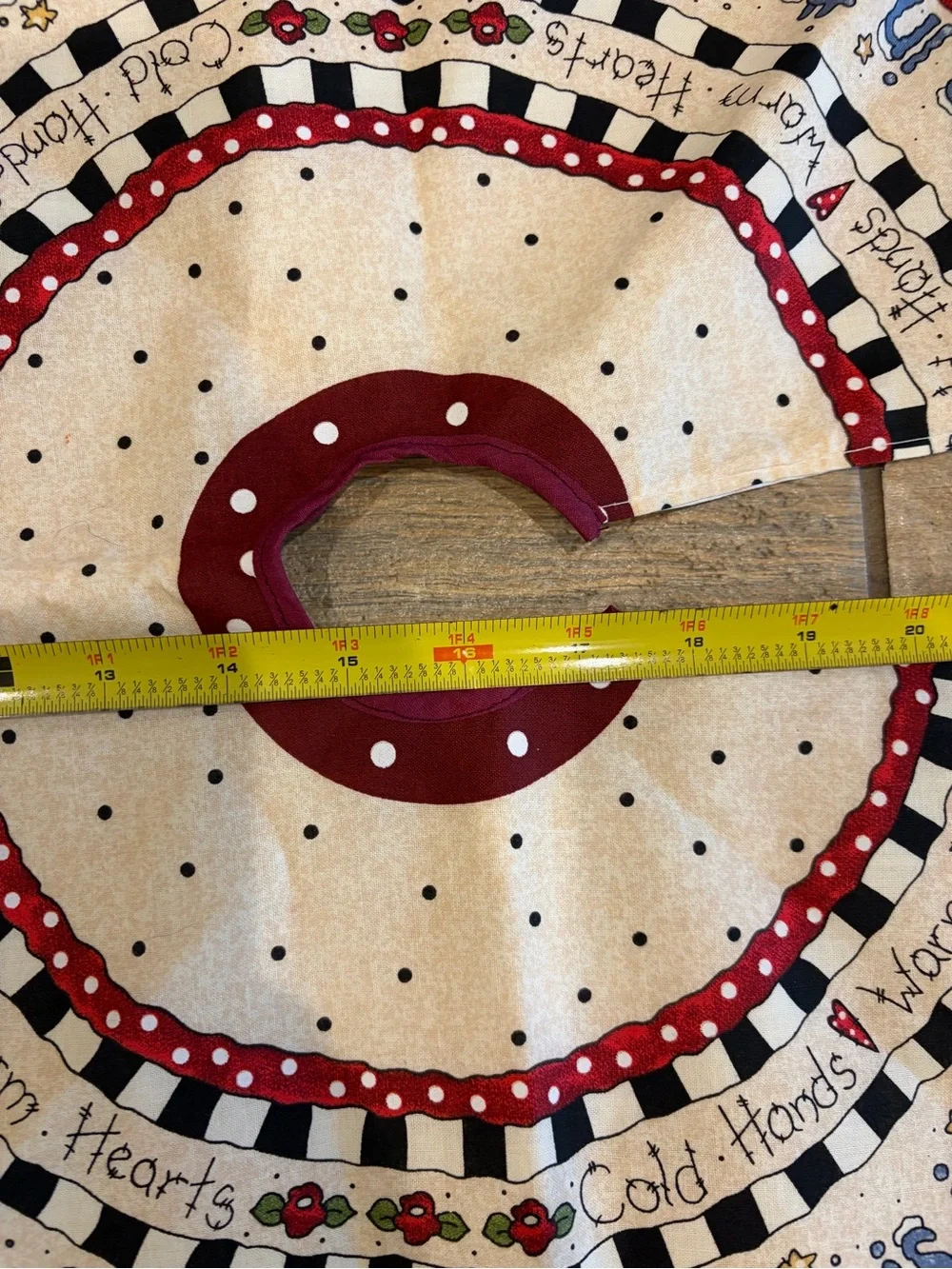 Vintage 90s Festive Christmas Snowman Small Tree Skirt